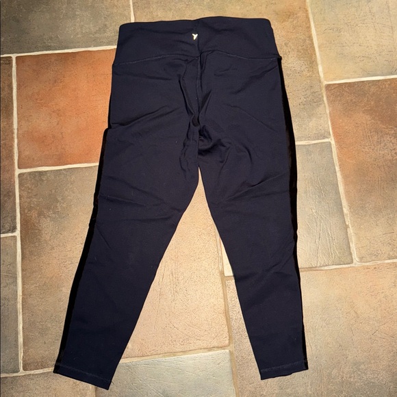 NWOT Old Navy Active pants leggings Sz XL Navy Blue with black suede stripe - Picture 6 of 8